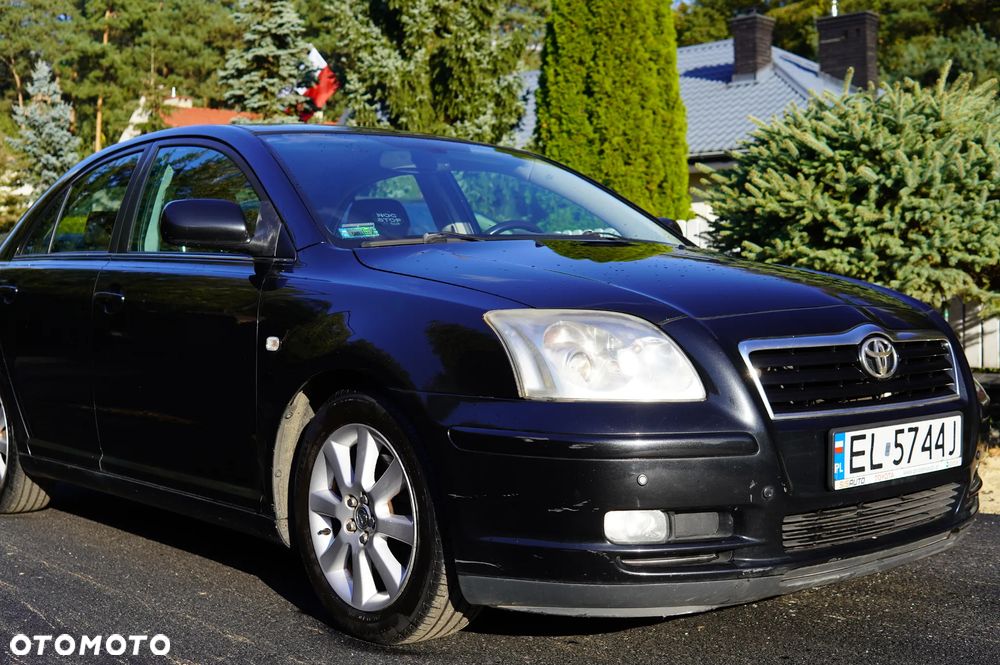 Toyota Avensis 2.0 VVT-i High - 11