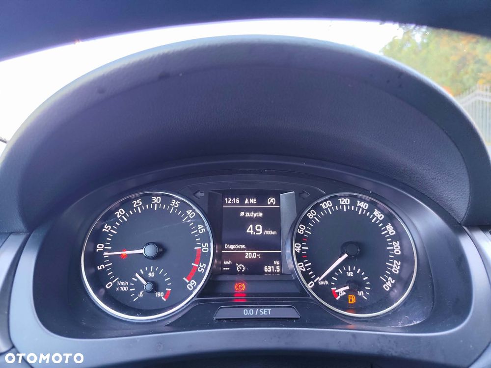 Skoda RAPID Spb 1.6 TDI DPF Joy - 27
