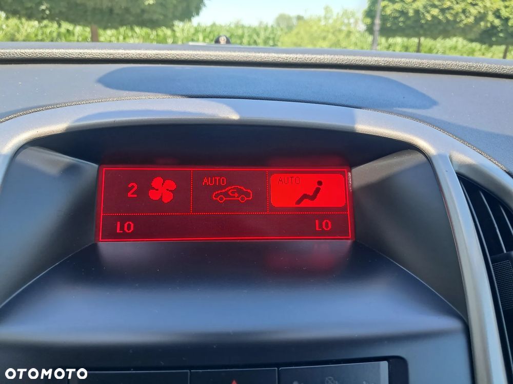 Opel Astra 1.4 Turbo - 22