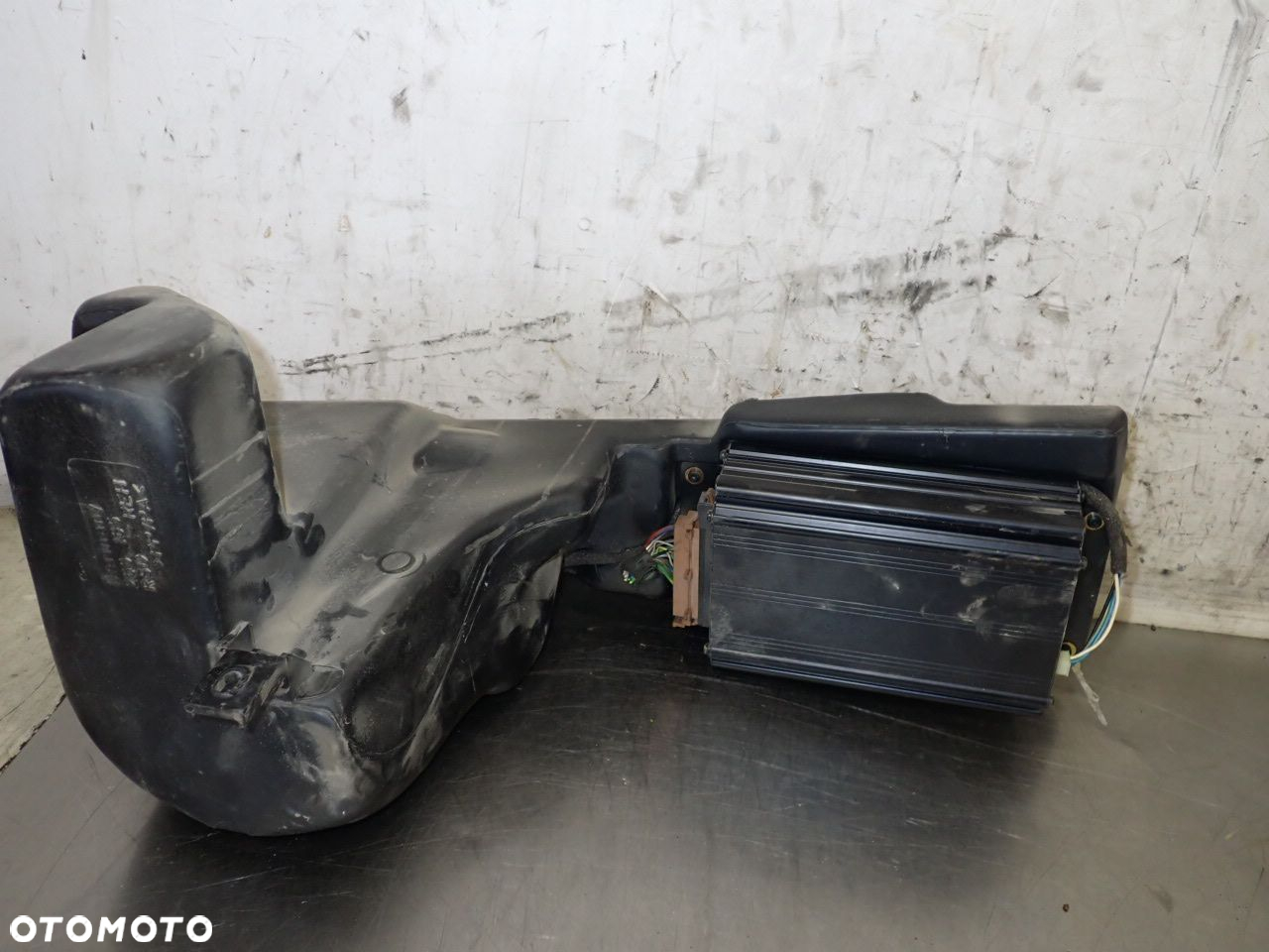 SUBWOOFER WZMACNIACZ AUDI A6 C5 2.5 4B5035382A - 7