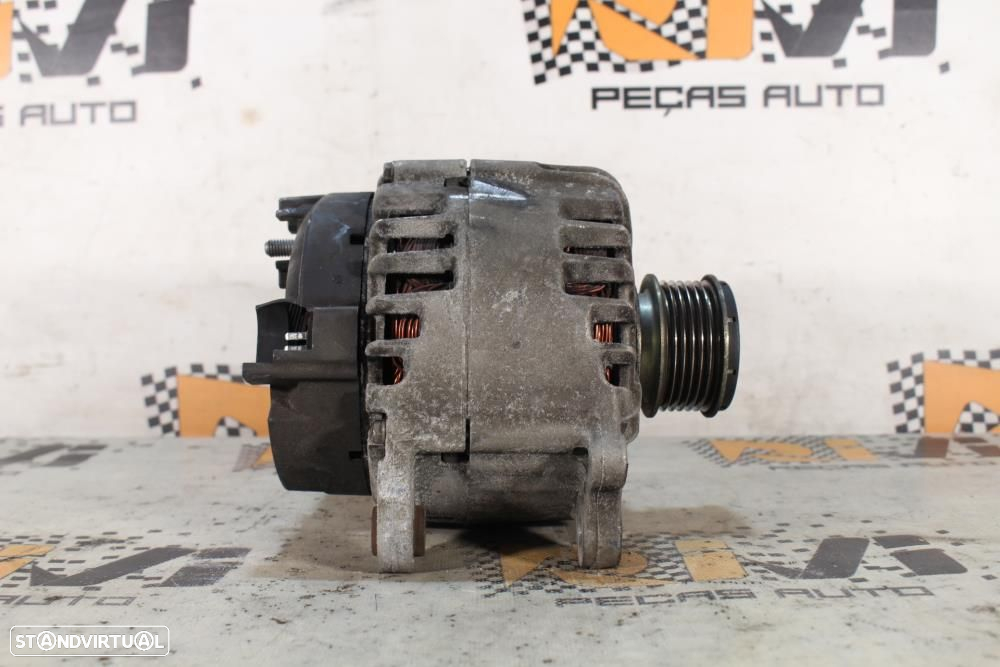 Alternador Volkswagen Golf Vi (5K1)  03L903023a / 26088901 - 3