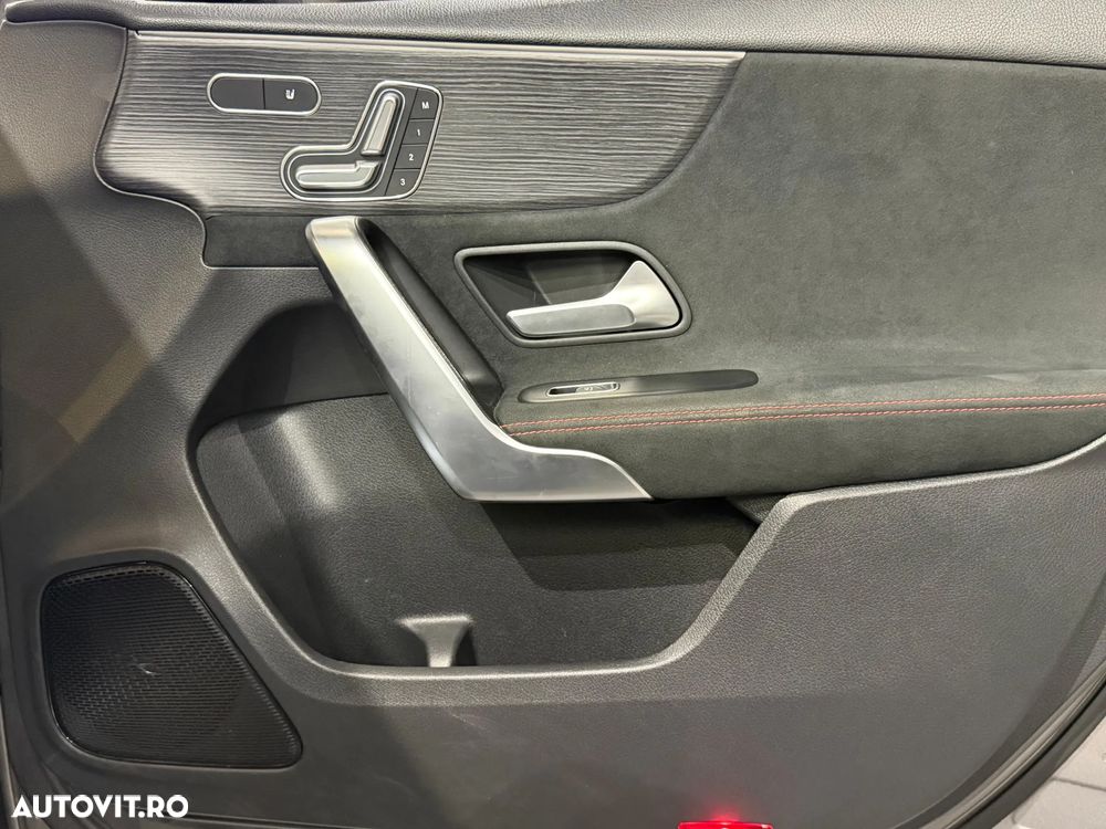 Mercedes-Benz A 220 Sedan 4Matic 7G-DCT AMG Line - 32
