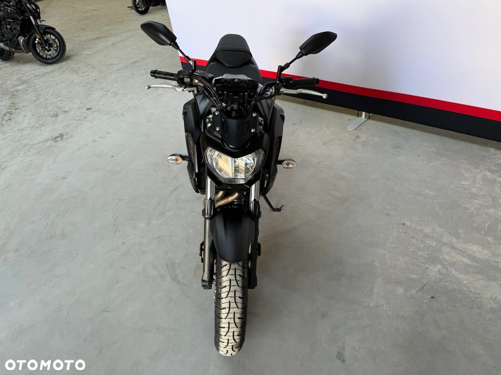 Yamaha MT - 2