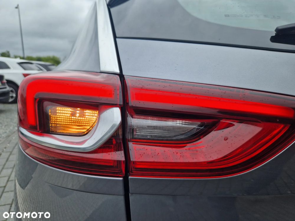 Opel Insignia 2.0 CDTI Elegance S&S - 36