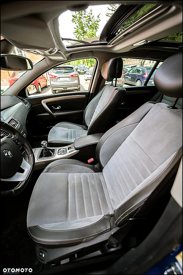 Renault Laguna Grandtour dCi 150 FAP GT - 32