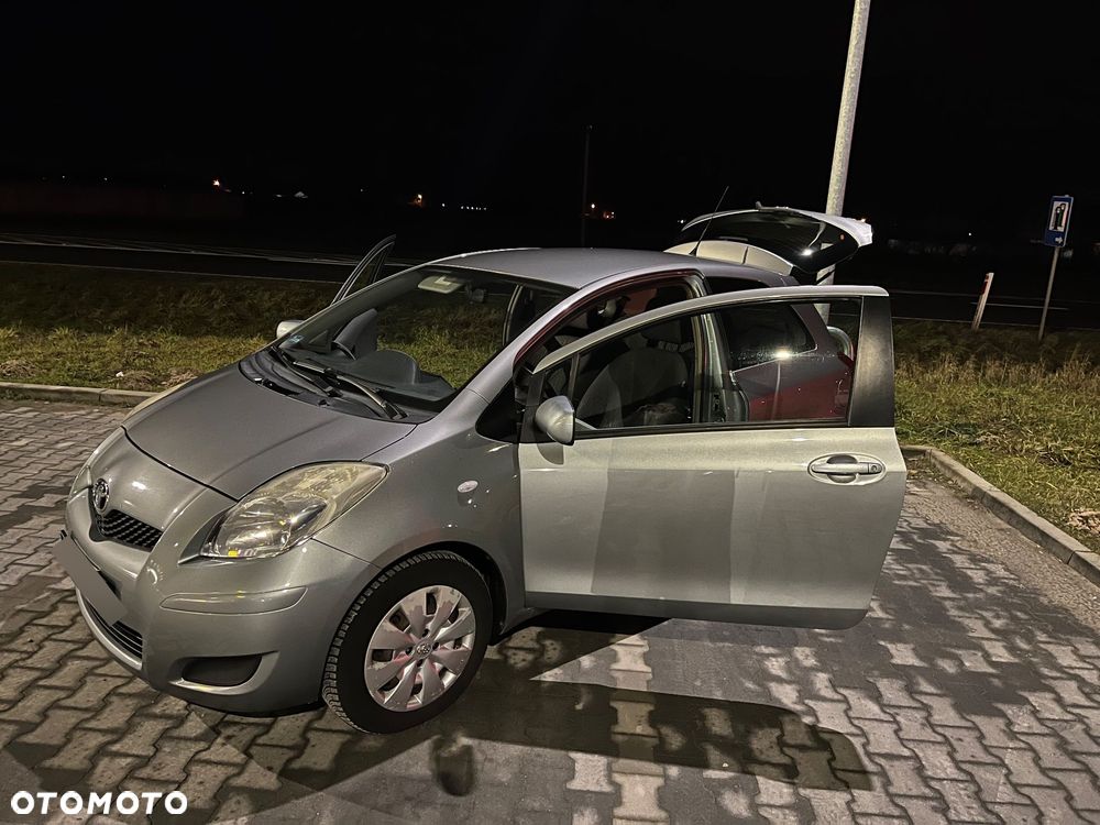 Toyota Yaris - 7