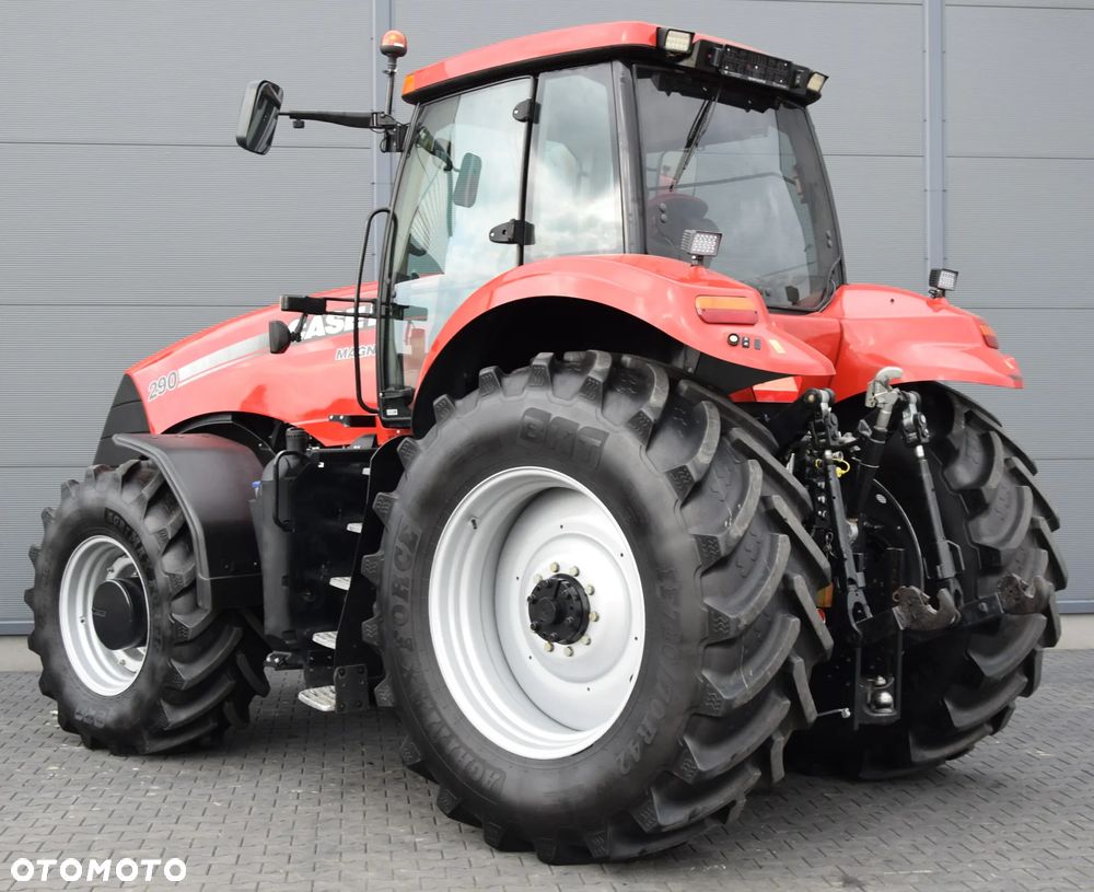 Case IH Magnum 290 - 9