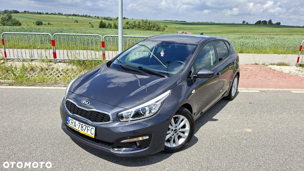 Kia Ceed 1.4 Business Line - 36