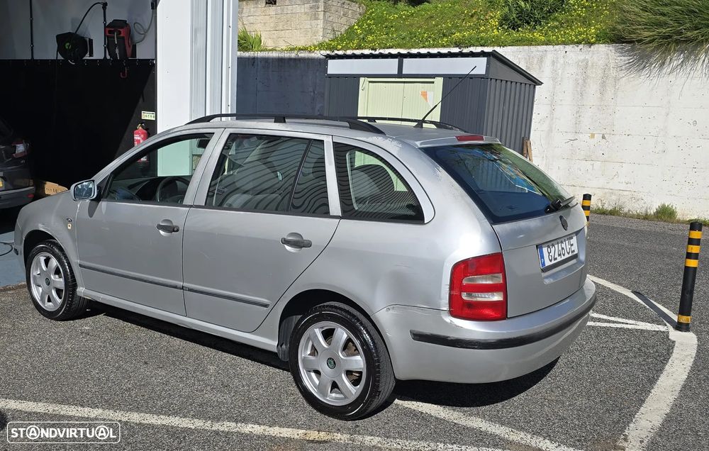 Skoda Fabia Break 1.4 Comfort - 8