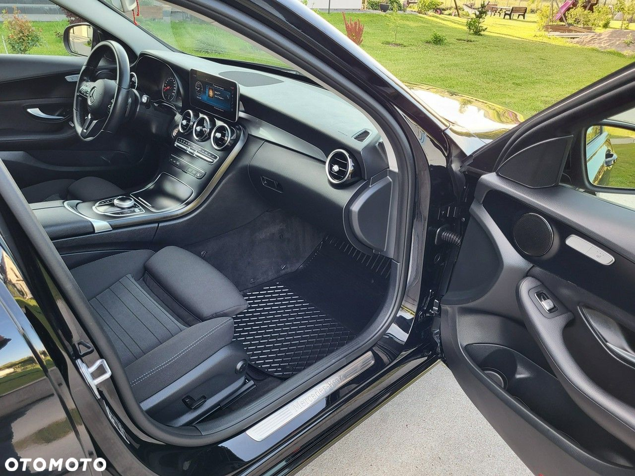 Mercedes-Benz Klasa C 220 d T 9G-TRONIC - 12