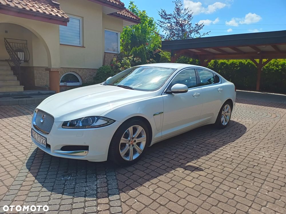 Jaguar XF 2.2 D Luxury - 7