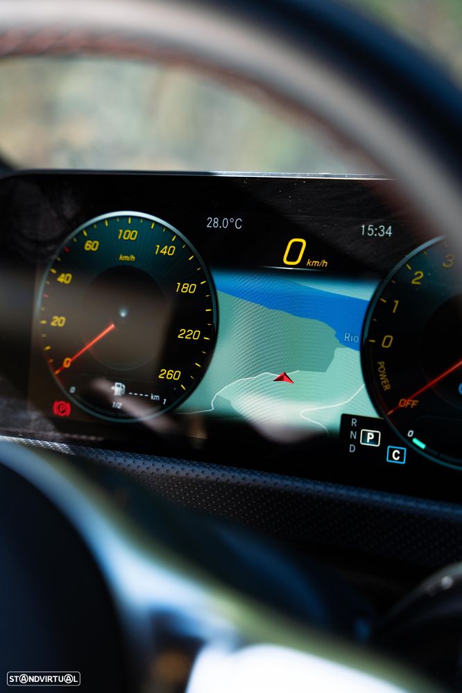 Mercedes-Benz CLA 250 e Shooting Brake AMG Line - 8