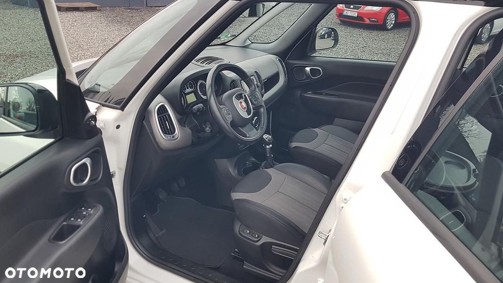 Fiat 500L 1.4 T-Jet Lounge - 31