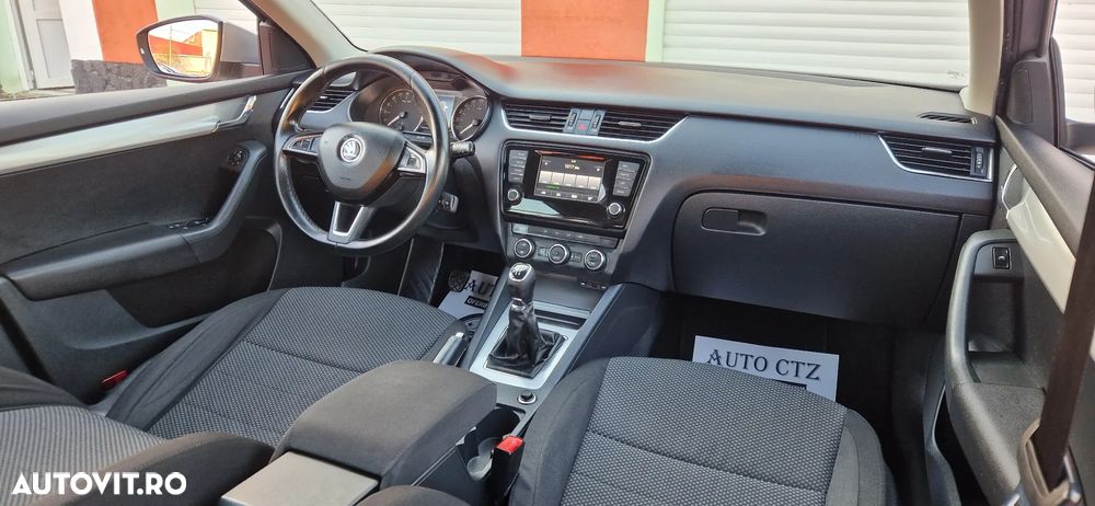 Skoda Octavia - 12