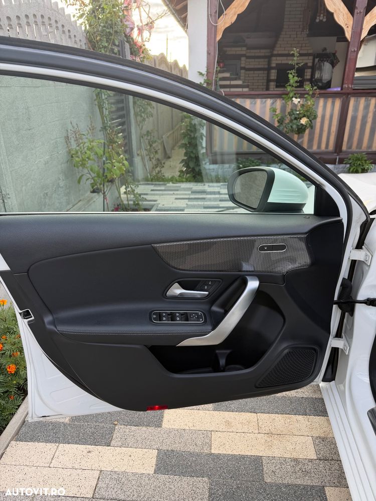 Mercedes-Benz A 180 - 9