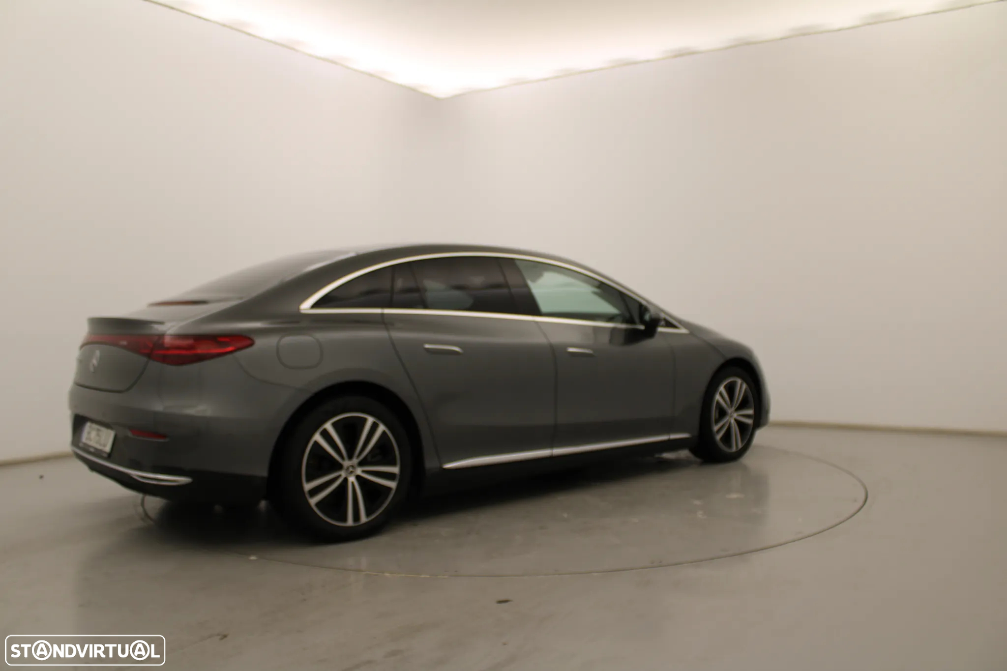 Mercedes-Benz EQE 350 - 4