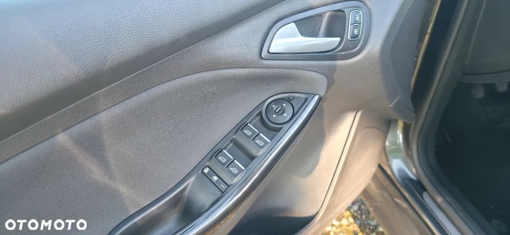 Ford Focus 1.0 EcoBoost Titanium ASS - 19
