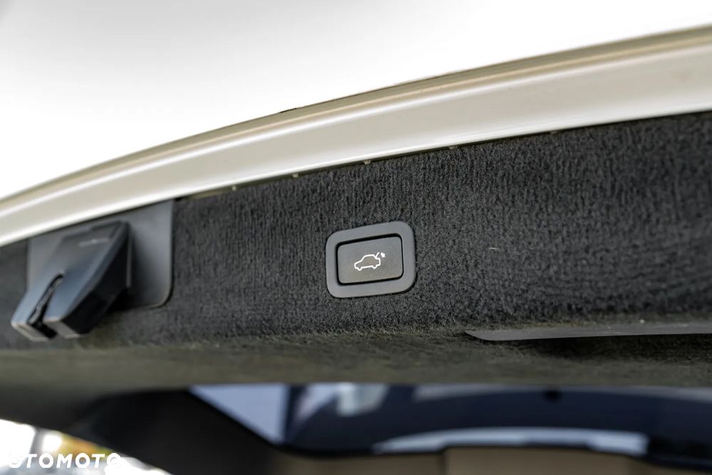 Volvo V70 D5 AWD Geartronic Edition Pro - 34