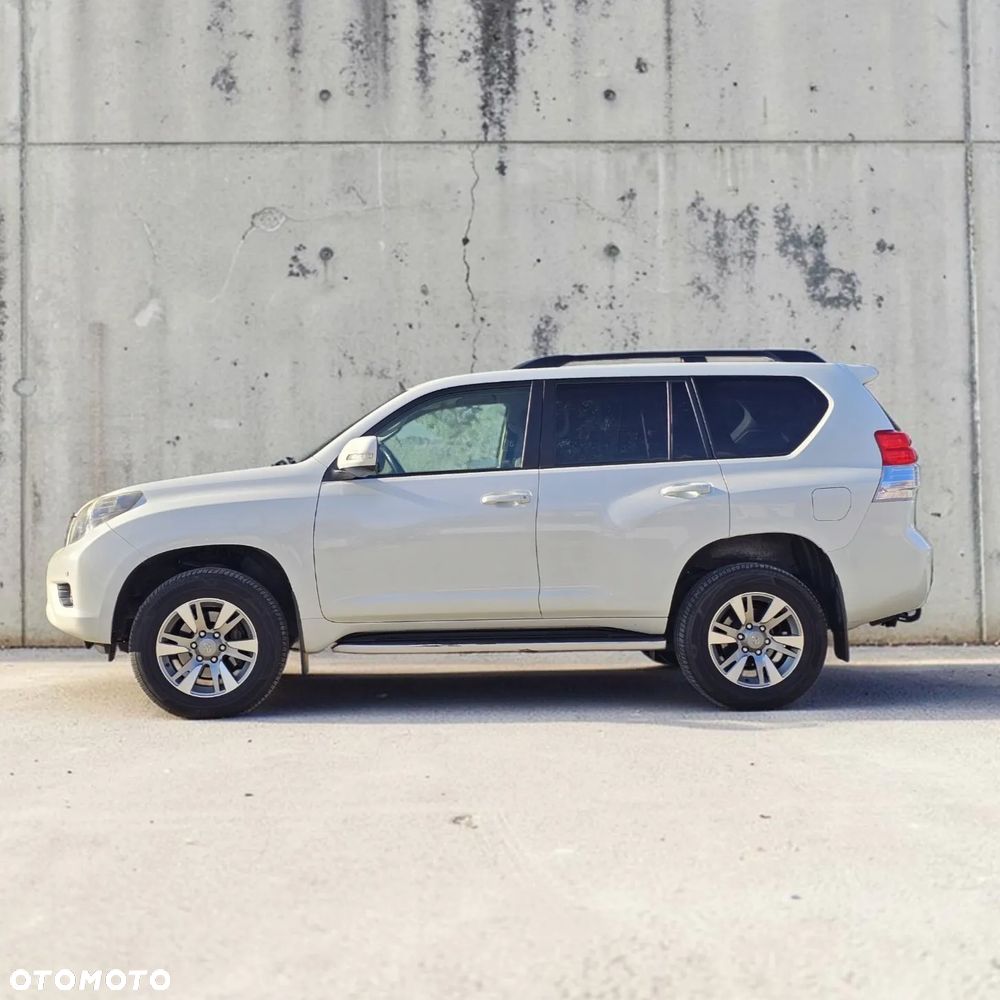 Toyota Land Cruiser LC 3.0 D-4D Prestige 7os - 2
