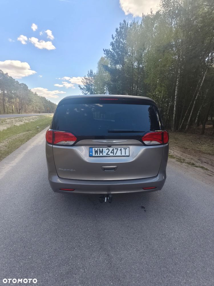 Chrysler Pacifica - 3