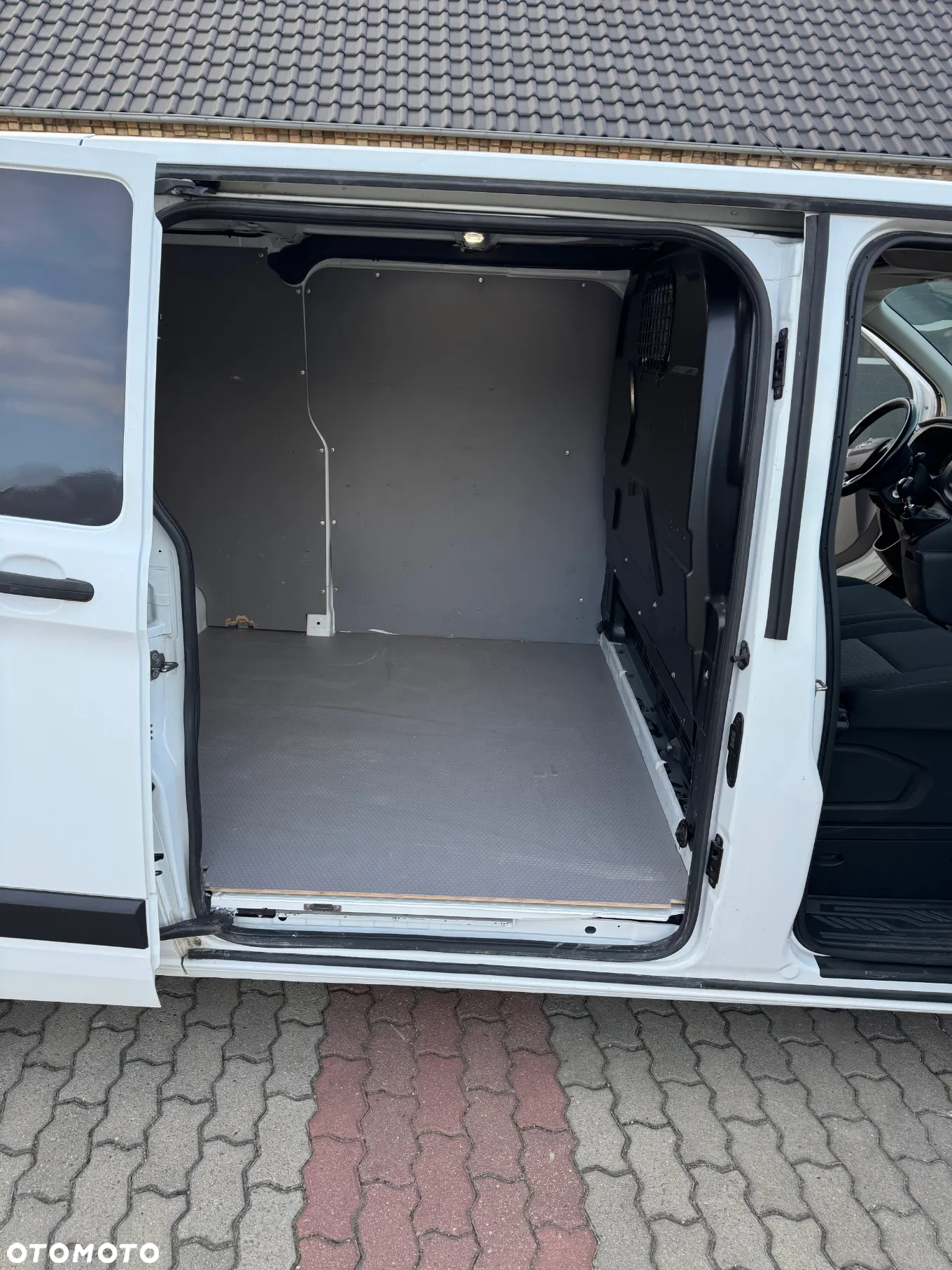 Ford Transit Custom - 11