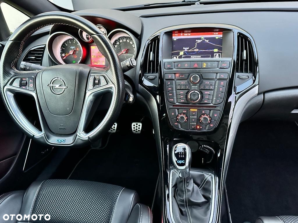 Opel Astra IV GTC OPC - 9