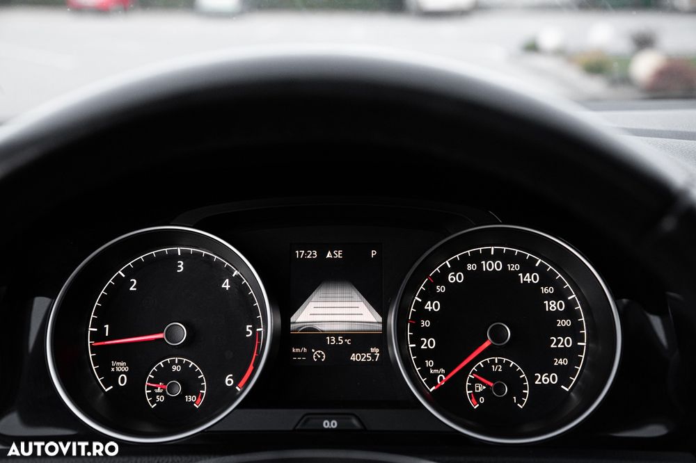 Volkswagen Golf 2.0 TDI (BlueMotion Technology) DSG Highline - 10