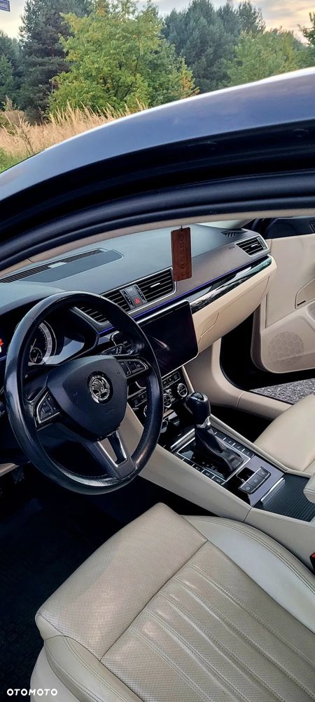 Skoda Superb 2.0 TSI L&K DSG - 12