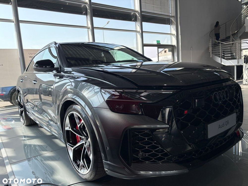 Audi RS Q8 - 4