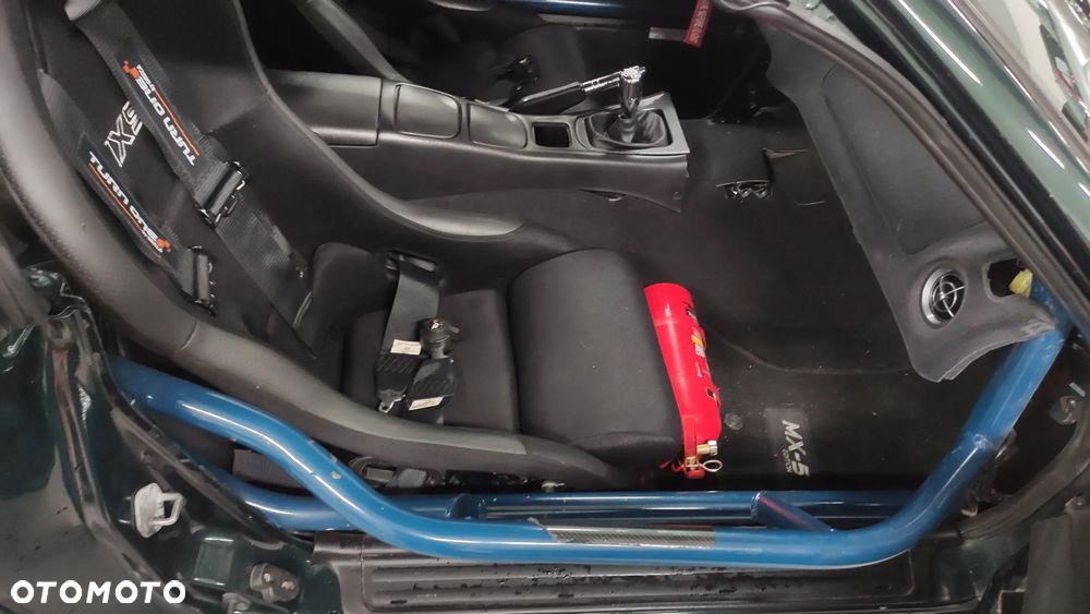 Mazda MX-5 1.9i 16V - 22