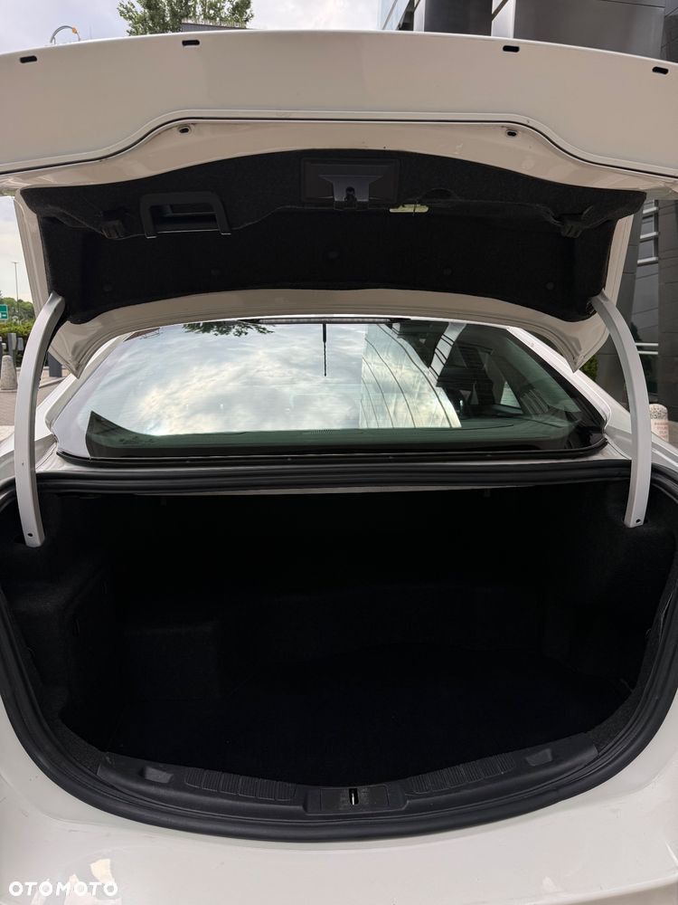 Ford Fusion - 8