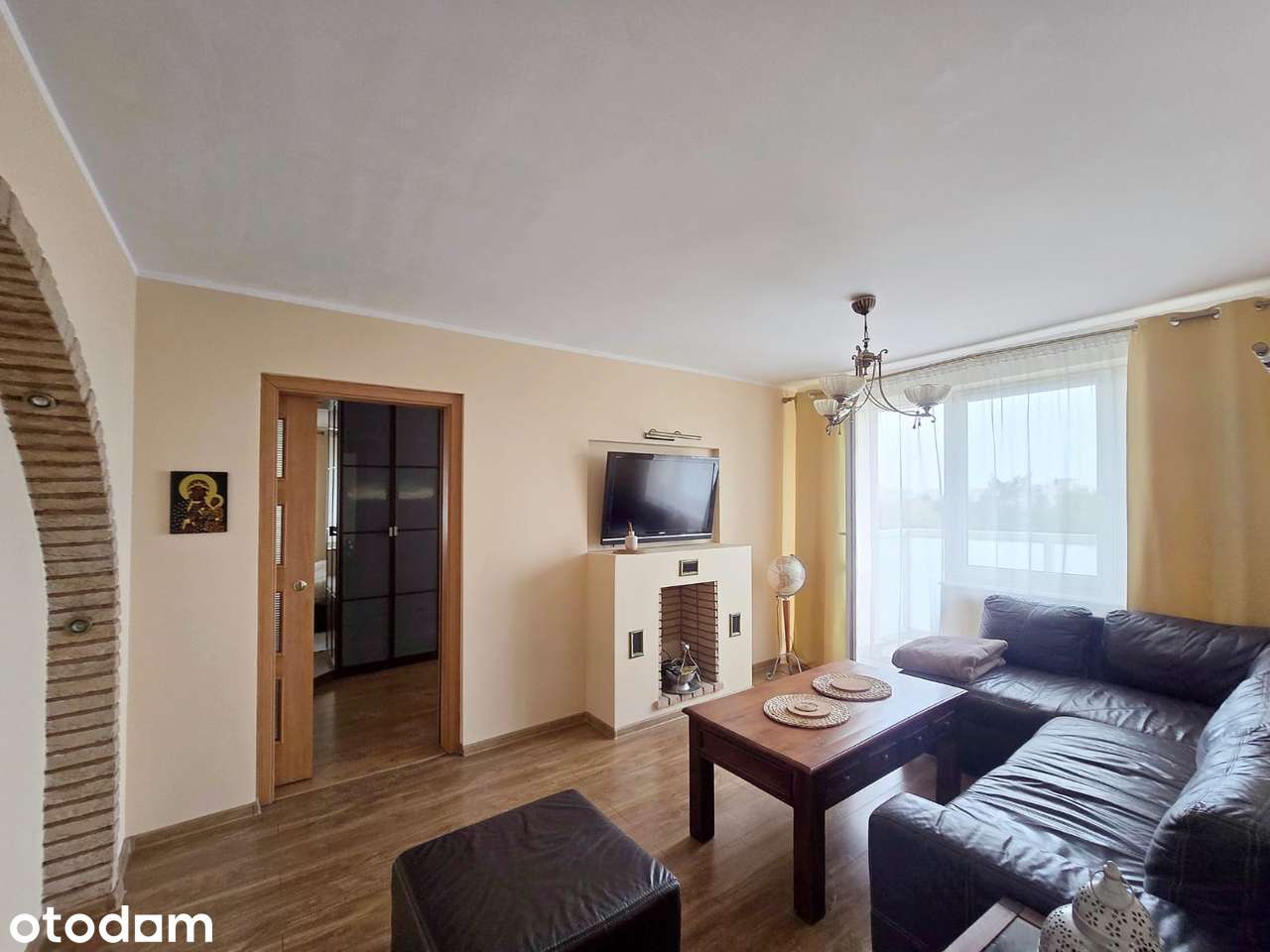 Mickiewicza, 3 pokoje w bloku, nowy balkon, bez prowizji