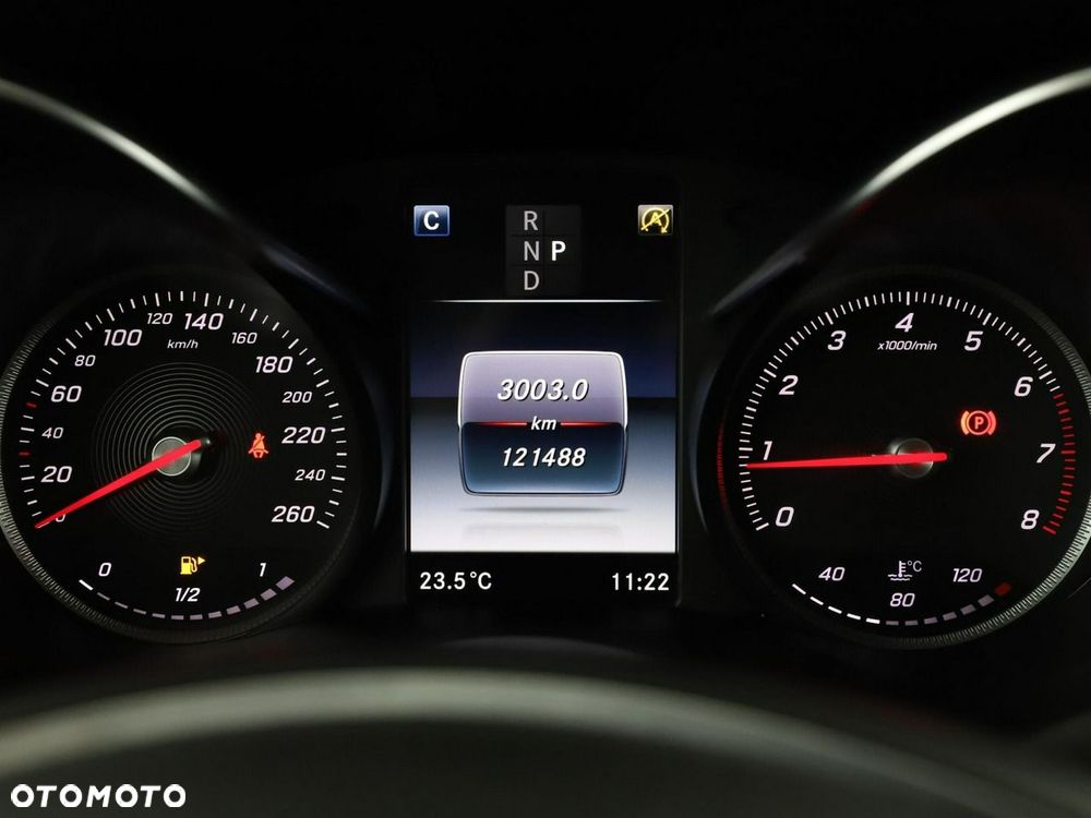 Mercedes-Benz Klasa C 200 4Matic 9G-TRONIC Avantgarde - 23
