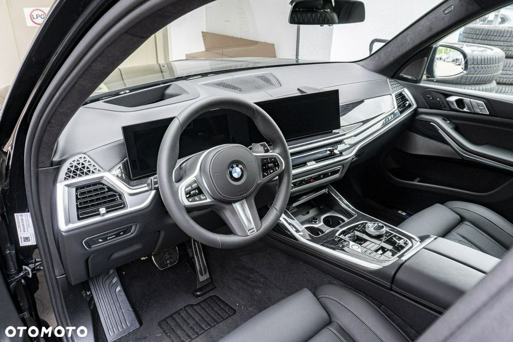 BMW X7 - 13