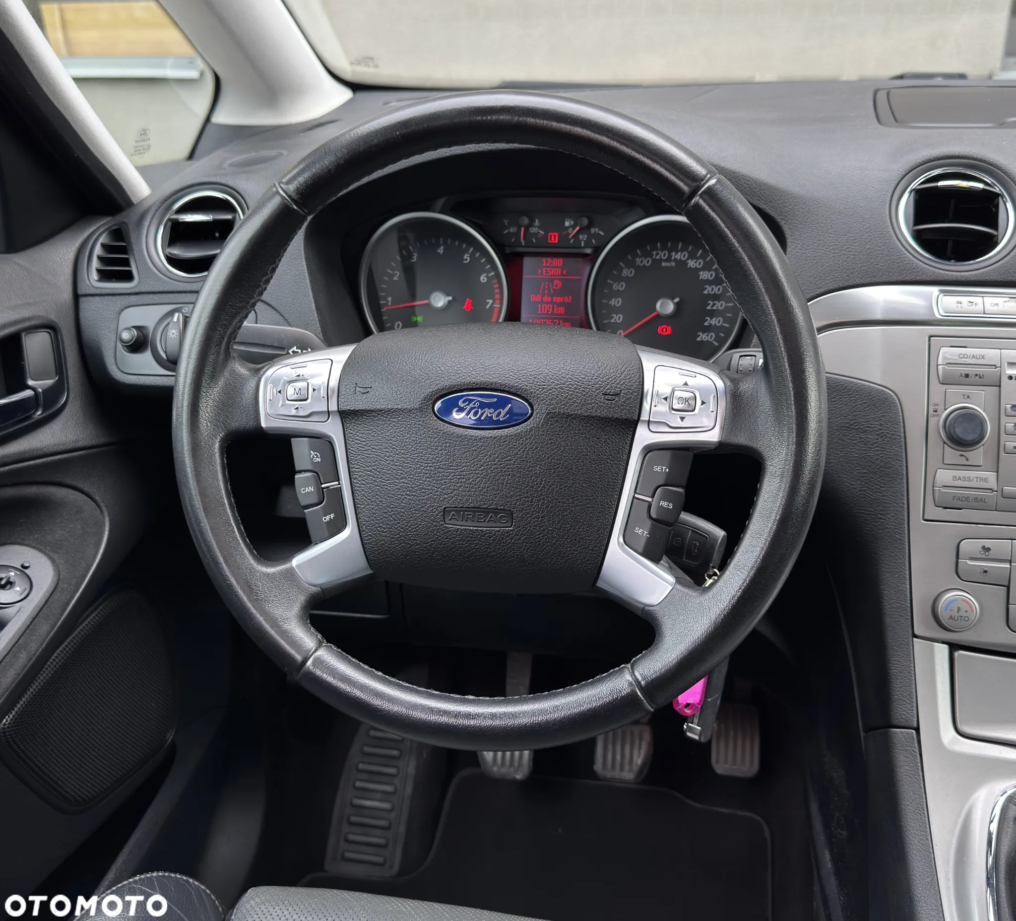 Ford S-Max 2.5 Titanium - 29