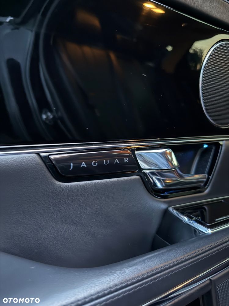 Jaguar XJ 3.0 D V6 Portfolio - 27