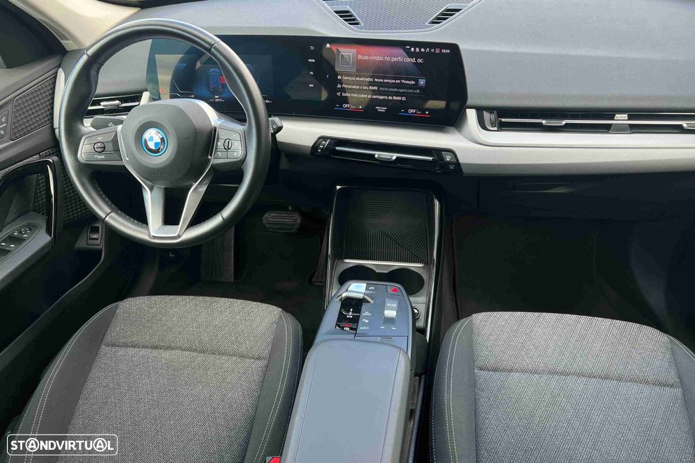 BMW iX1 xDrive30 - 9