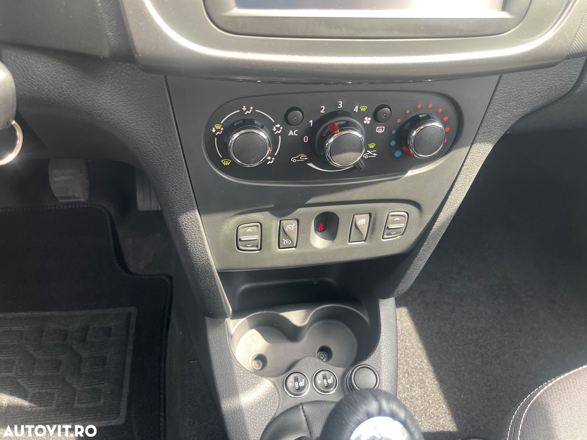 Dacia Logan MCV 0.9 TCe 90 CP Prestige - 15