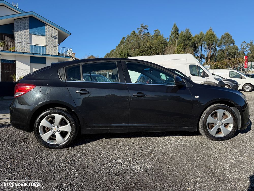 Chevrolet Cruze 2.0 VCDi LTZ - 7