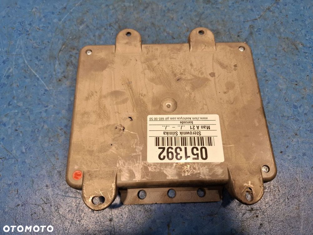 MAN A 21 STEROWNIK SILNIKA 8125935-6860 - 4