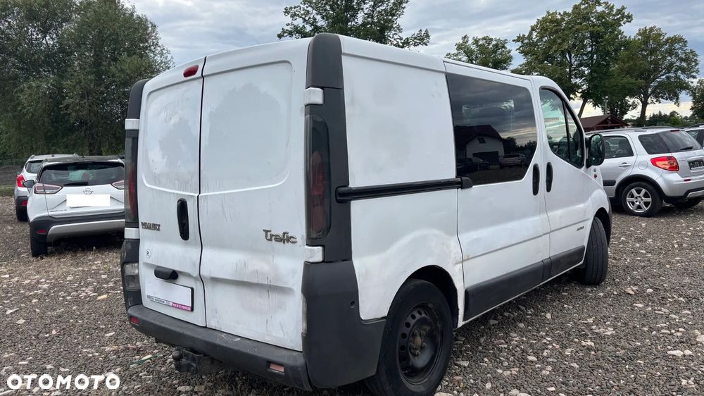 Renault TRAFIC - 9