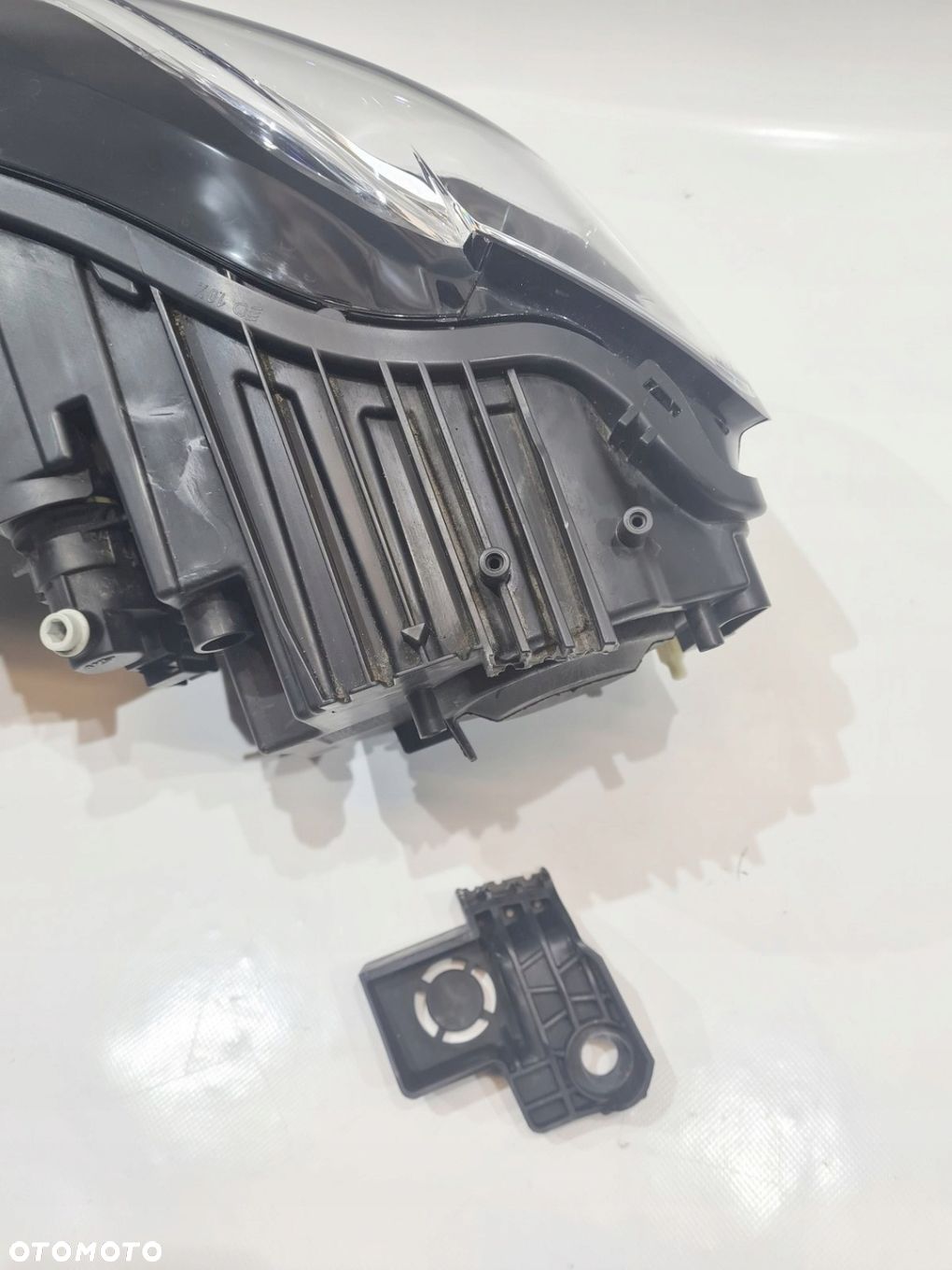 LAMPA PRZÓD PRAWY CITROEN DS3 CROSSBACK EUR 90103061 - 6