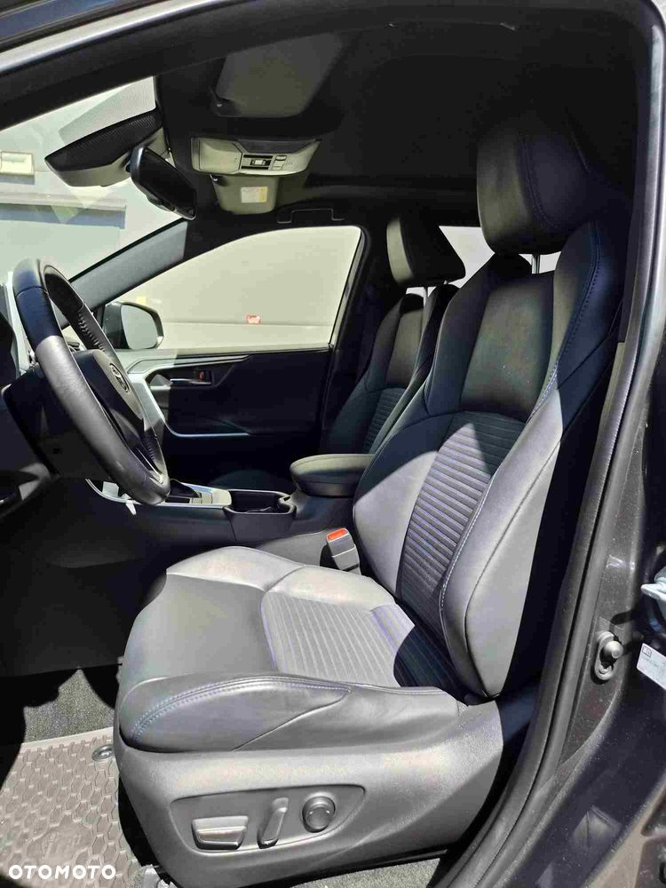 Toyota RAV4 - 21