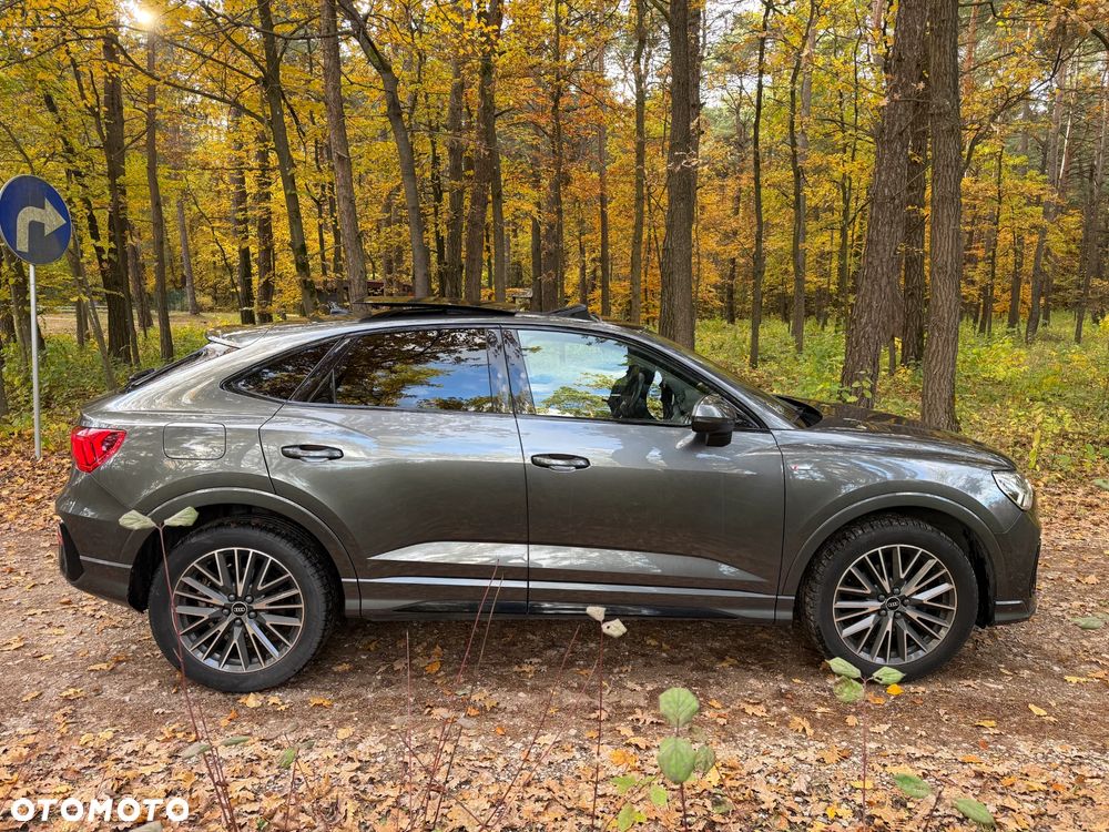 Audi Q3 Sportback - 12