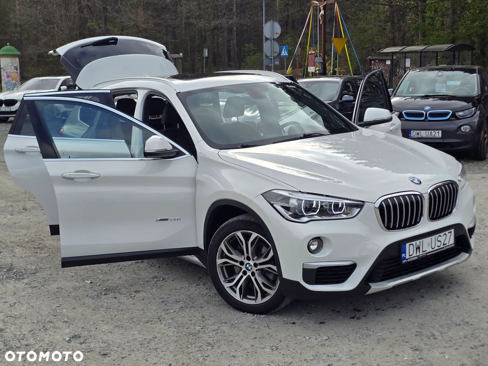 BMW X1 xDrive25i xLine - 17