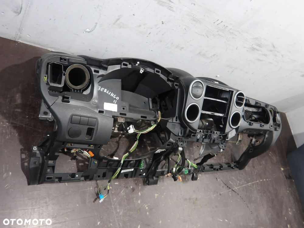 CITROEN BERLINGO II LIFT 12-18 1.6B DESKA ROZDZIELCZA KONSOLA KOKPIT - 2