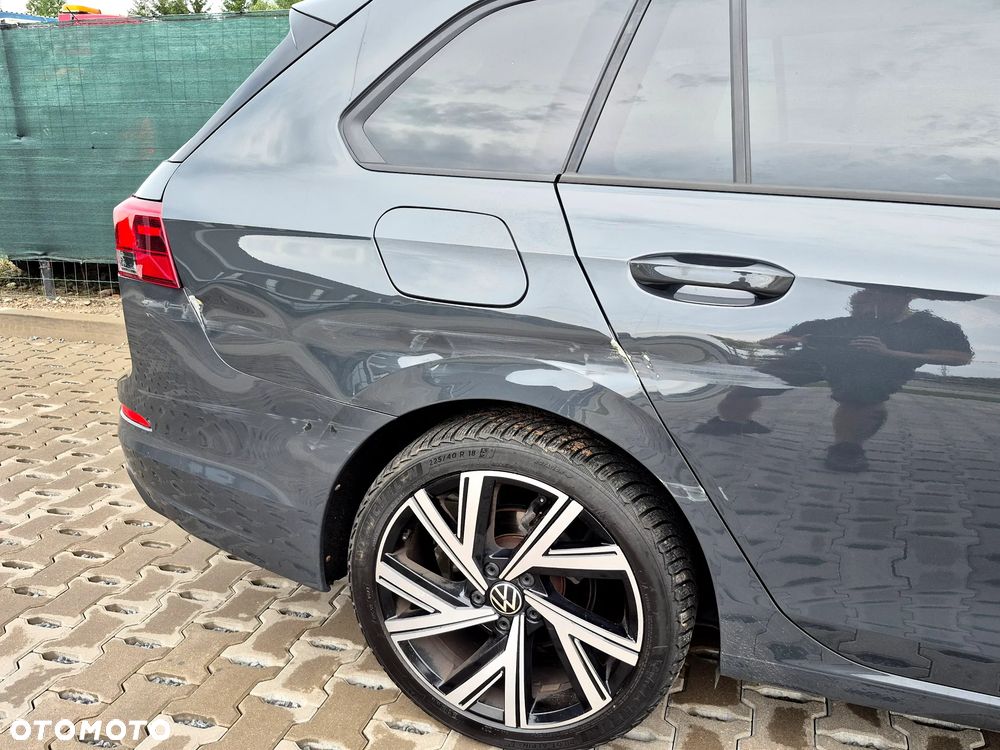 Volkswagen Golf 2.0 TDI SCR Life - 31