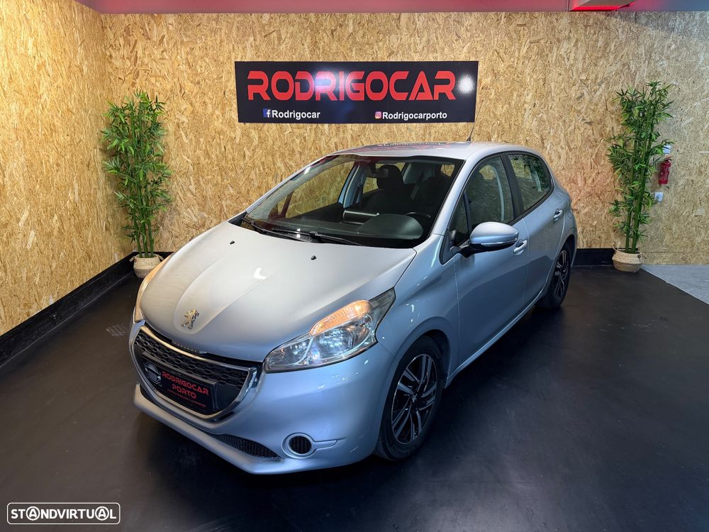 Peugeot 208 1.4 HDi Access - 2