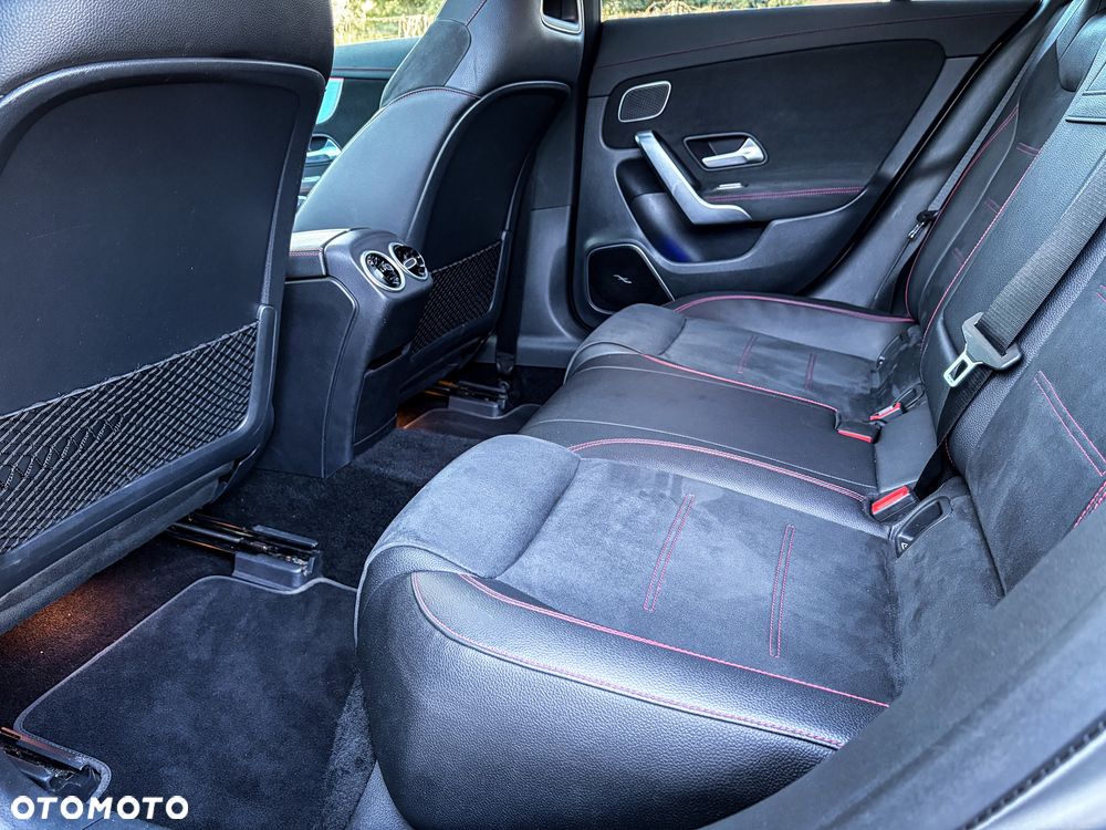 Mercedes-Benz CLA 250 4Matic 8G-DCT AMG Line Advanced Plus - 15