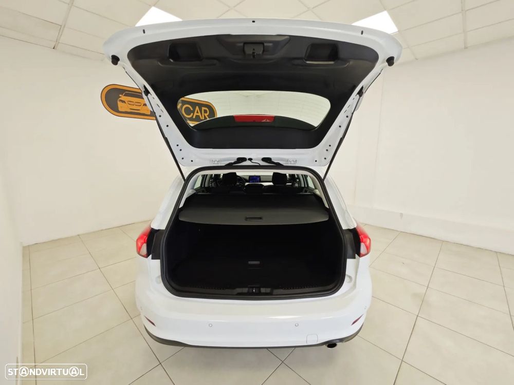 Ford Focus SW 1.0 EcoBoost MHEV Connected - 51